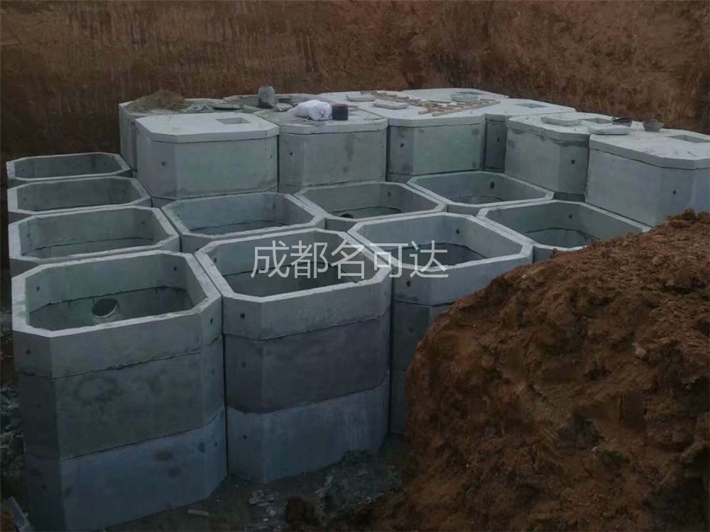 廯024